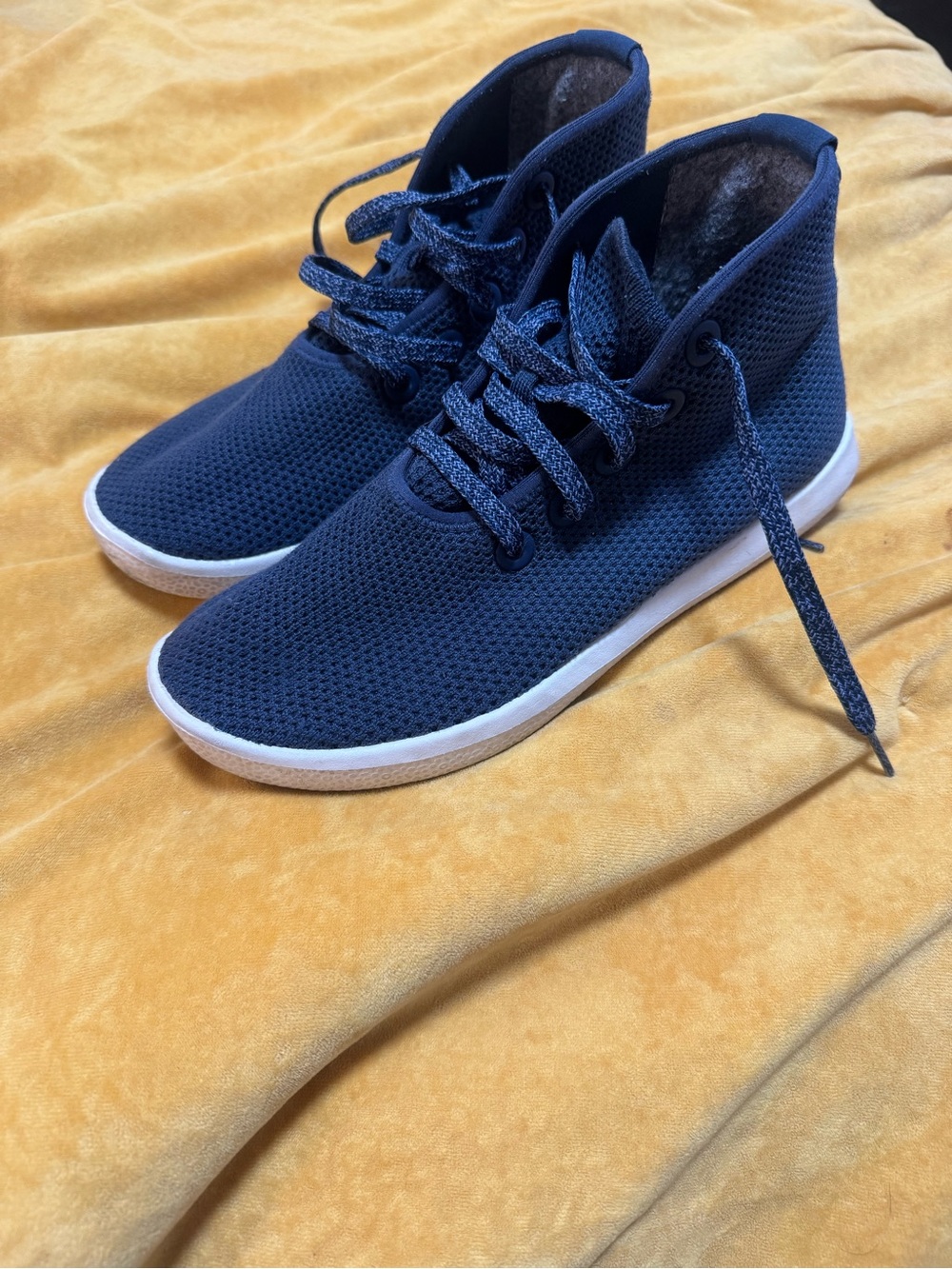 allbirds Navy Knit High-Top Sneakers for women , size 8 . Good condition